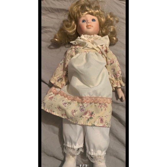 ‎Doll - Picture 1 of 2